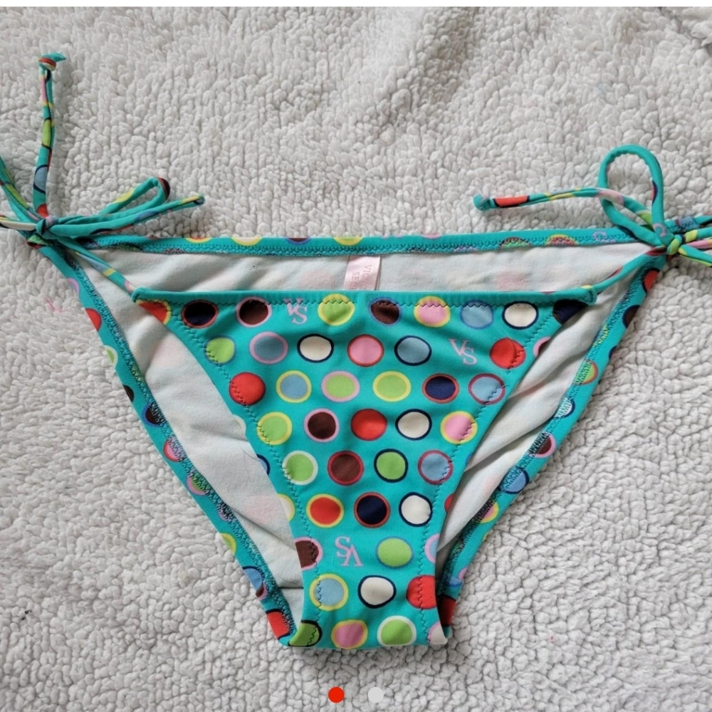 VS bikini bottoms